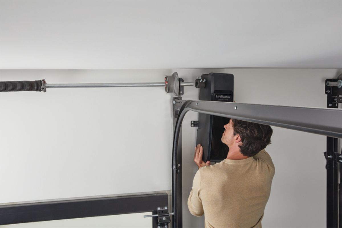 Garage door installation service